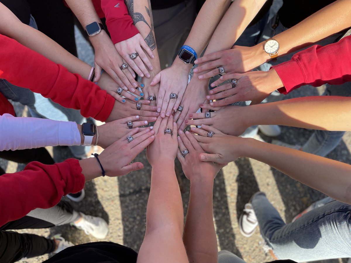 Jim Boeve (@hastingsredbird) on Twitter photo Put a ring on it. โฆ<a href="/NWCSoftball/">Northwestern College Softball ๐ฅ</a>โฉ #GPACChamps #RaidersStandOut Put a ring on it. โฆ<a href="/NWCSoftball/">Northwestern College Softball ๐ฅ</a>โฉ #GPACChamps #RaidersStandOut