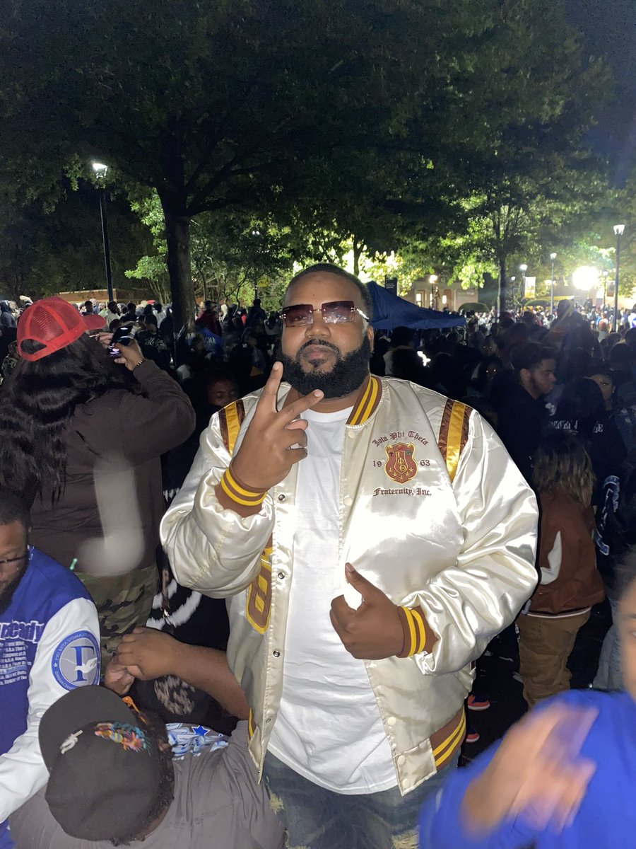 Ty_style22's tweet photo. Fat n**ga in a fraternity, Iโm a big stepp๐
ฐ๏ธ #morganstatehomecoming ๐๐งก๐ค๐ค๐ #msuhoco156 #mowiestate https://t.co/vxZgauqhrb