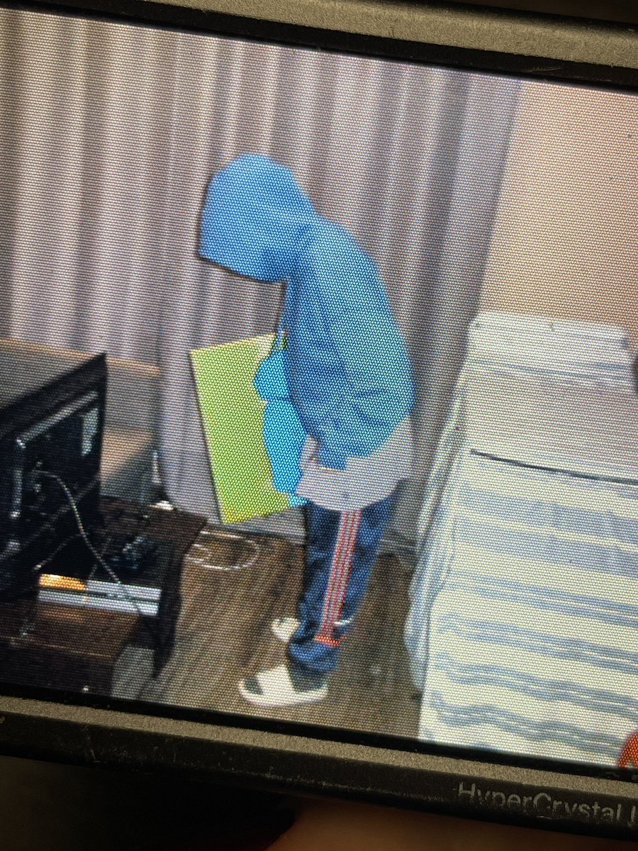 Ellumiell tweet media