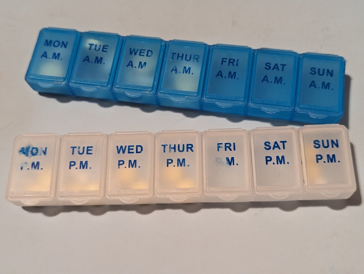 PaulaLDuncan's tweet photo. It's #OCDweek - I thought I'd share one of the ways I manage my own OCD. I use medication organisers because if I don't, I doubt whether I've actually taken my meds. Even 0.0001% uncertainty will stop me taking them. This way I keep track and correctly take my meds every day. 💊 https://t.co/eDLJZXeipI
