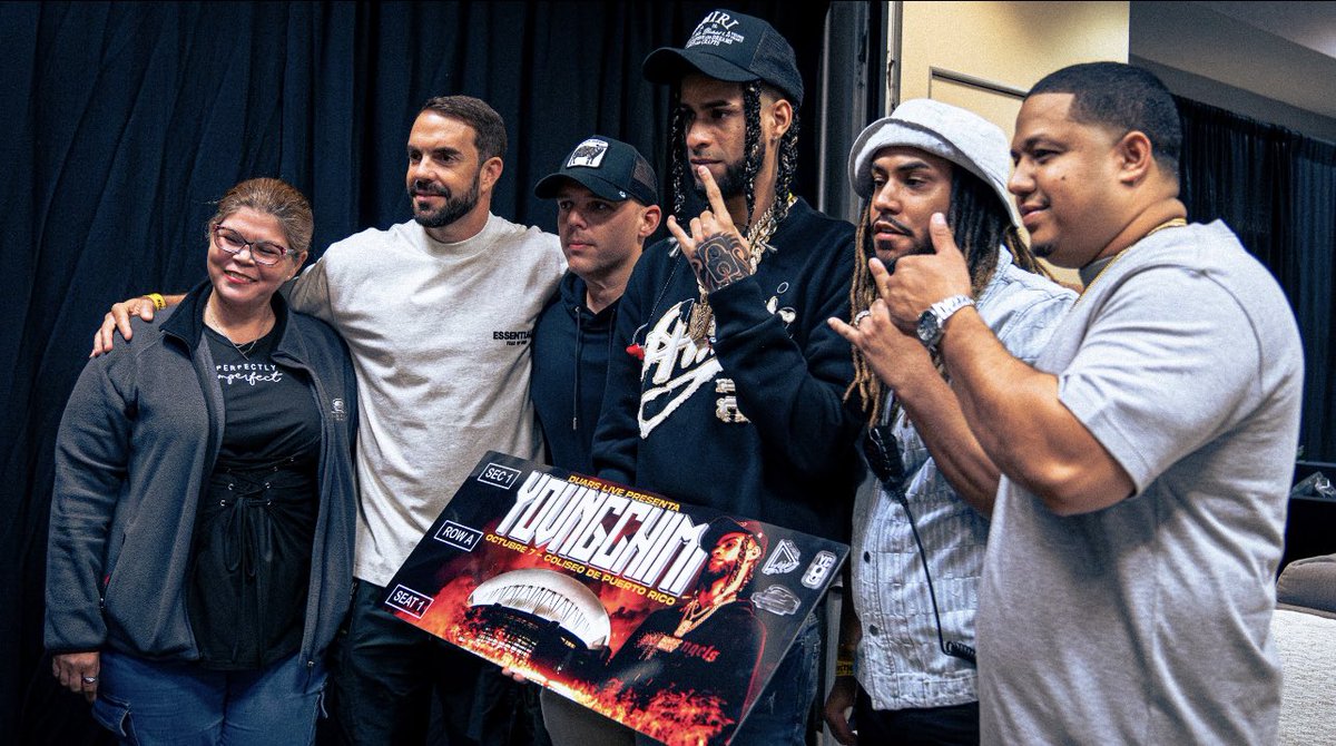 duarslive's tweet photo. Todo un éxito ayer el #Cholinfierno de Yovngchimi en 🇵🇷🎫🔥 #DuarsLive https://t.co/pc0Y2N84r2