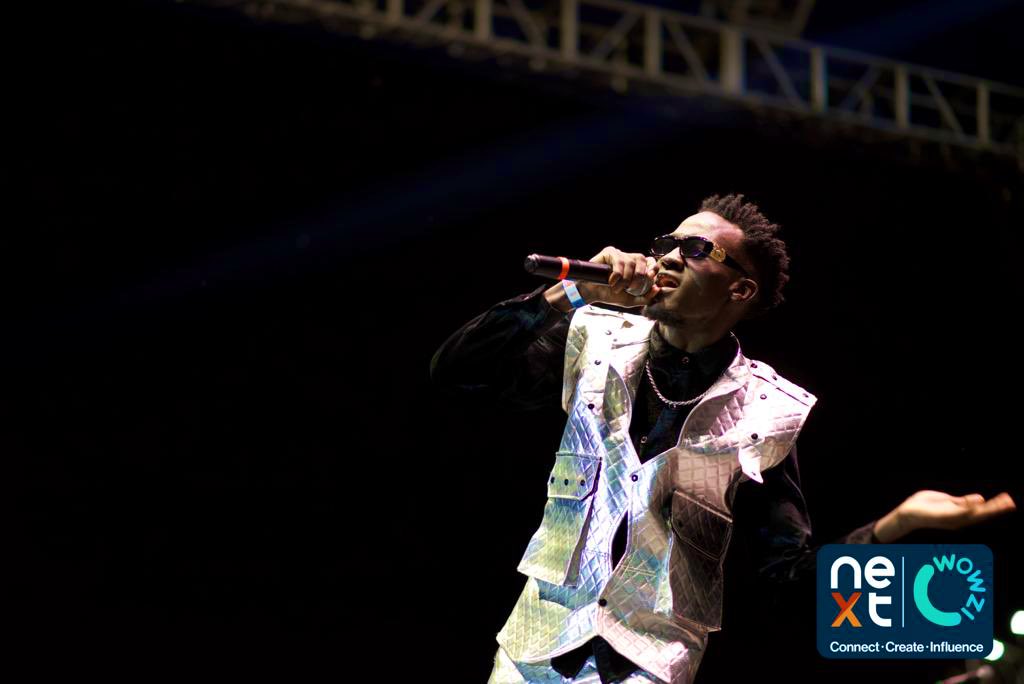 sanyukatv's tweet photo. Baby, mbu wama gwe wayononeka
Mbu ebiluma abayaye si bye bikuluma? 

Bombo 😊
@Mudradviral ali butereevu e’Lugogo ku #OneNationFest23 stage. 

 #PilsnerOneNation #SanyukaUpdates https://t.co/5oufvPTZuA