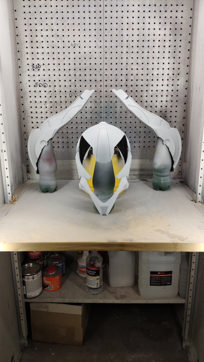 PropsMy's tweet photo. Currently I'm working on a Nezarec's Sin helmet from my favorite game Destiny 2. It will be a full-size cosplay helmet for a customer
.
#Destiny #Destiny2 #d2 #destinyguardians #destiny1 #d1 #bungie #exo #awokenhunter #awokenwarlock #awoken #warlockawoken #warlock https://t.co/LZ3IHOQuWx