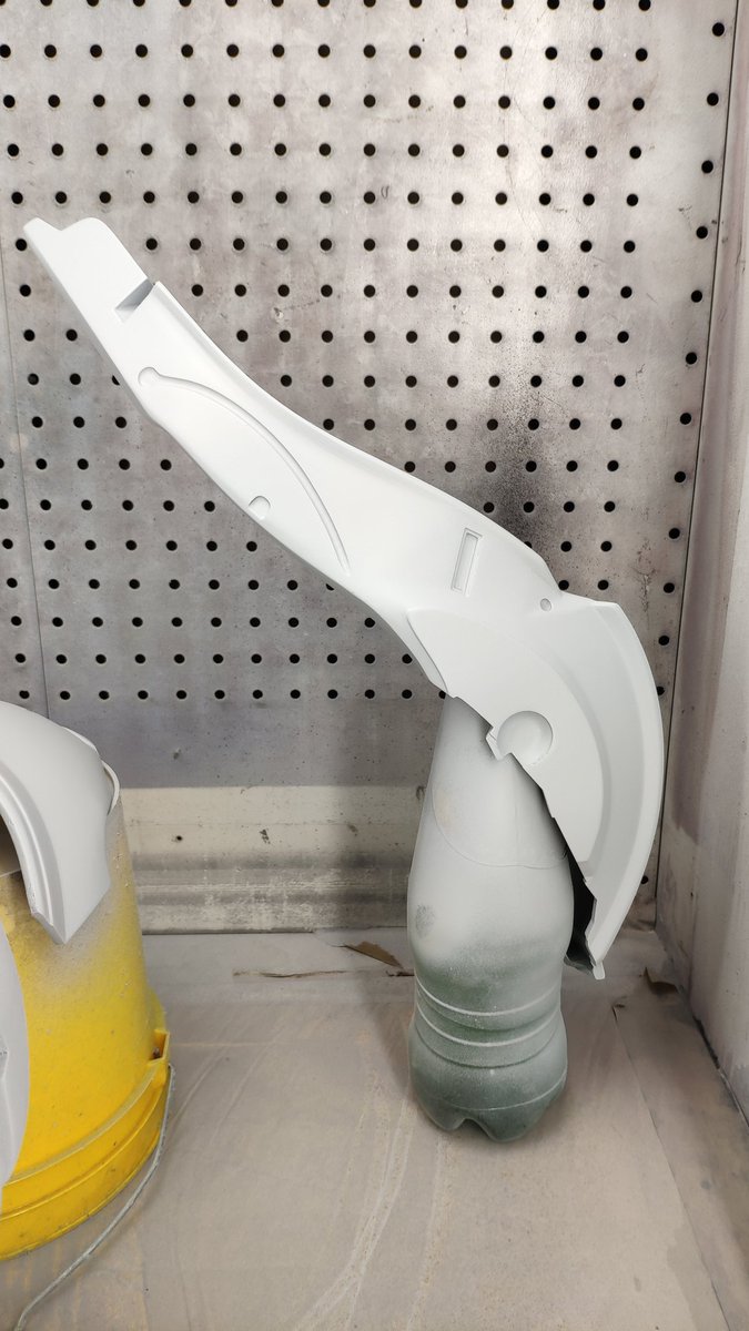 PropsMy's tweet photo. Currently I'm working on a Nezarec's Sin helmet from my favorite game Destiny 2. It will be a full-size cosplay helmet for a customer
.
#Destiny #Destiny2 #d2 #destinyguardians #destiny1 #d1 #bungie #exo #awokenhunter #awokenwarlock #awoken #warlockawoken #warlock https://t.co/LZ3IHOQuWx