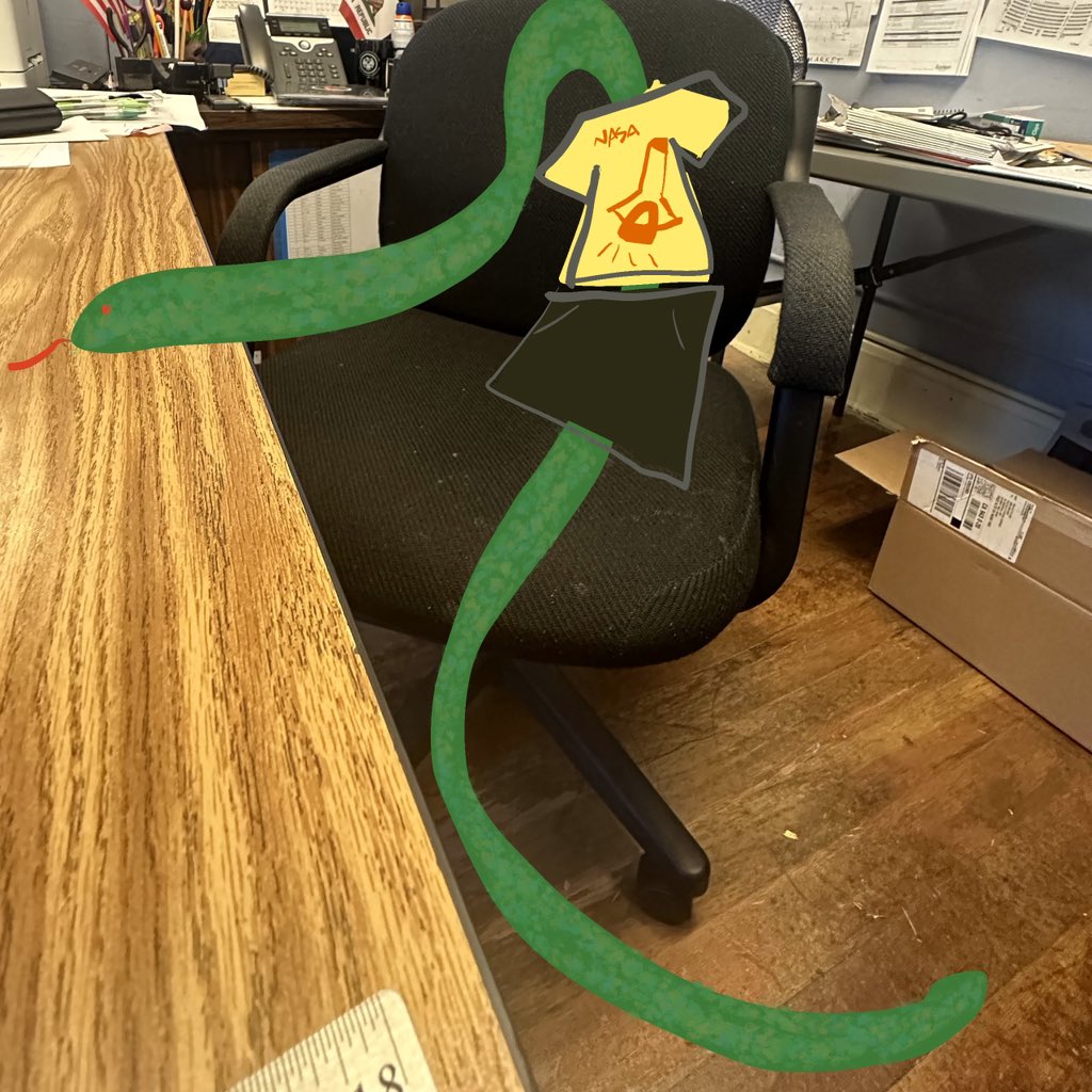 enchantedraptor's tweet photo. today, i don’t have any limbs https://t.co/eNSjpHlObU