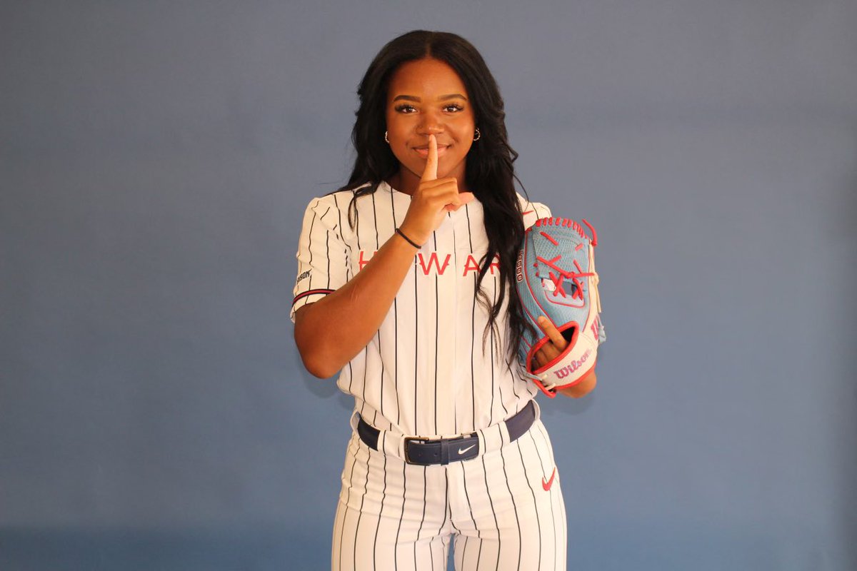 Malani2024's tweet photo. THE MECCA, I hope y’all are ready! 🤘🏽🦬 #Commited #GoBisons @HUBisonSoftball @SachseSB @ToriTyson @TexasGlory @SHS_Mustangs https://t.co/0uZhhxCUId