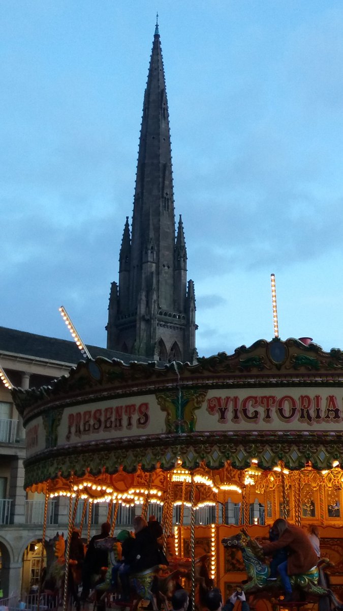 Thank you so much for all your kind comments ❤ I rarely share my photos but I'm so surprised at your appreciation that I thought you might like some more! Halifax Minster &amp; Piece Hall Dec 2019 #BringBackGentlemanJack