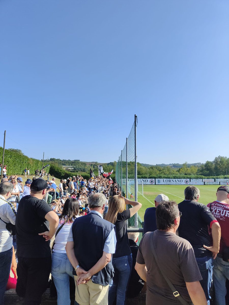 Tribuneklanten's tweet photo. 🇮🇹 Siena FC won ook haar 4e wedstrijd. #SienaFC #ForzaRobur #Siena https://t.co/VgutdjxFOw