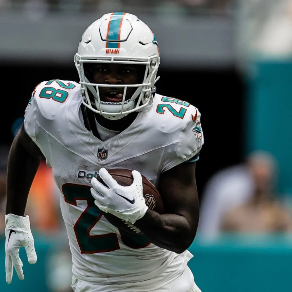 MichaelVick's tweet photo. De’von Achane is going to be there at the end of the season for rookie of the year. World class speed and toughness.
Aggies should be proud.
@AggieFootball @MiamiDolphins 
@cadep_88 @CucklerSean 
Leave your thoughts! https://t.co/YHolKNNht9