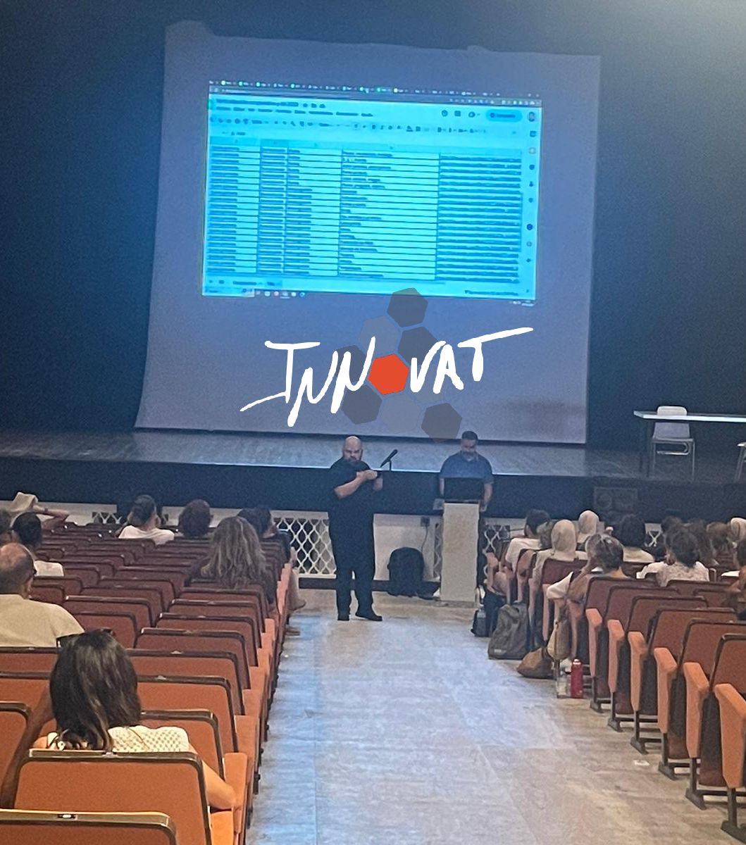 pmarialr's tweet photo. Este fin de semana, el equipo de innovación educativa del colegio ha estado formando al claustro de @madreal sobre como enriquecer situaciones de aprendizaje. Gracias al claustro por su acogida y predisposición. #DeLoBuenoLoMejor #InnovaT https://t.co/FQzibdAaiS