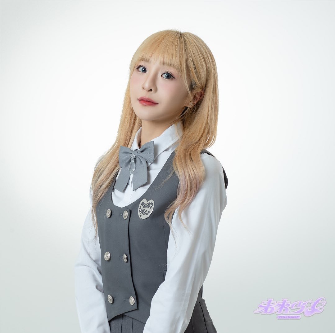 F78D0MeboAAKqVu?format=jpg&name=medium