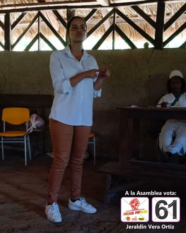 Jeralveraortiz's tweet photo. Visitamos la comunidad indígena de #Kaweka corregimiento de Valledupar.
Nos comprometemos a ser una voz en la asamblea departamental para la comunidad indígena de la SNSM.
#fuerzapopular61 https://t.co/EkKsqxIWES
