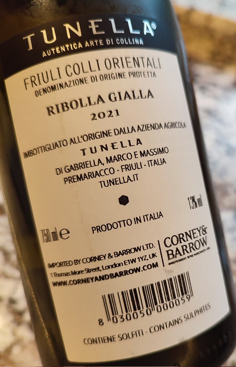 Dinner this evening was Pollo alla Milanese with a fresh, full of character Ribolla Gialla from Friuli. Memories of summer come flooding back