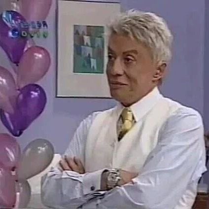 "eles cuidando um do outro" deve ser pq são amigos né