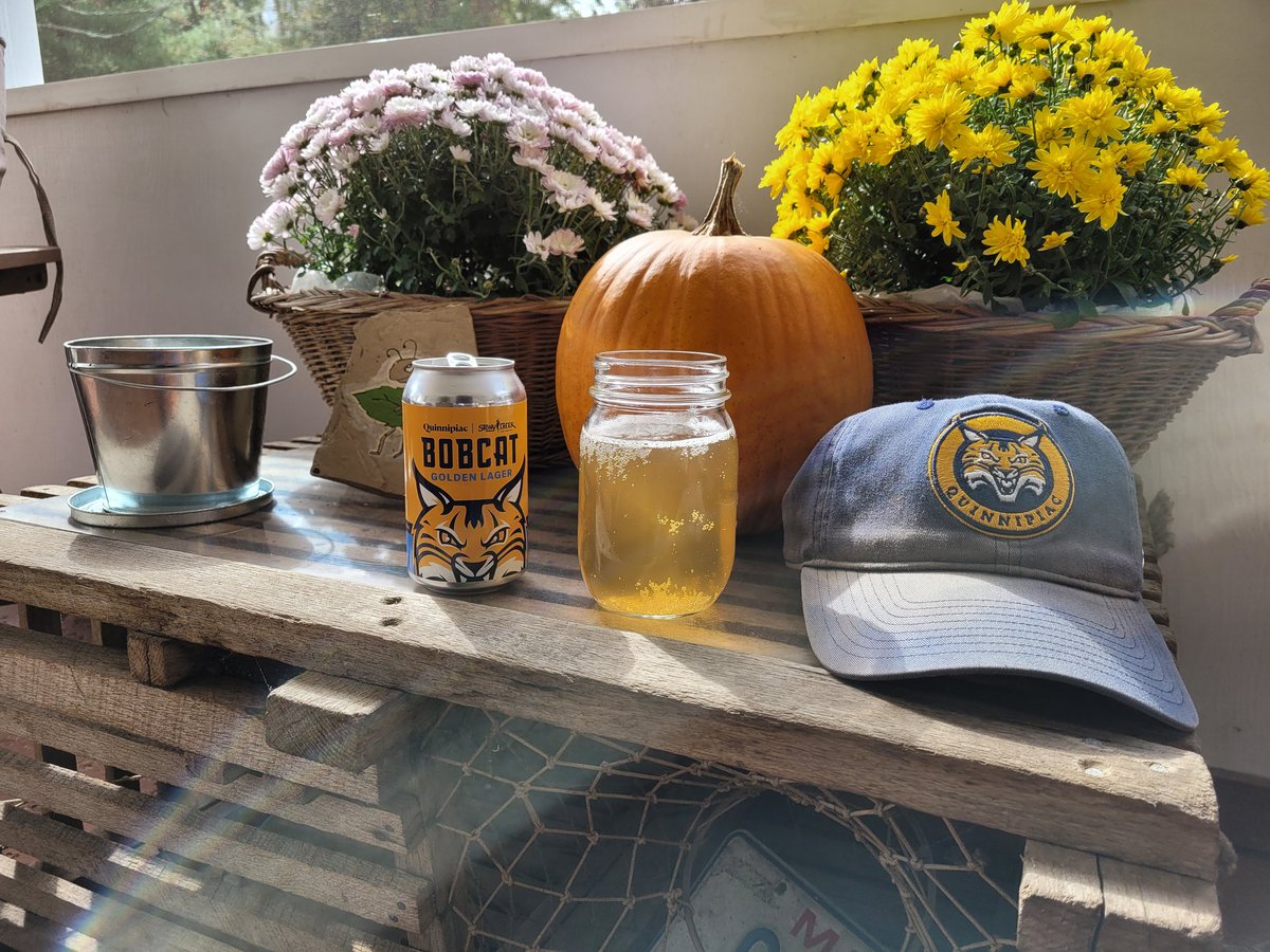 <a href="/BarstoolQU/">#7 & #7 Barstool Quinnipiac</a> <a href="/StonyCreekBeer/">Stony Creek Beer</a> #quinnipiacuniversity #ctbeer #BobcatNation #buylocal #drinklocal nice light beer for a cool #fallday