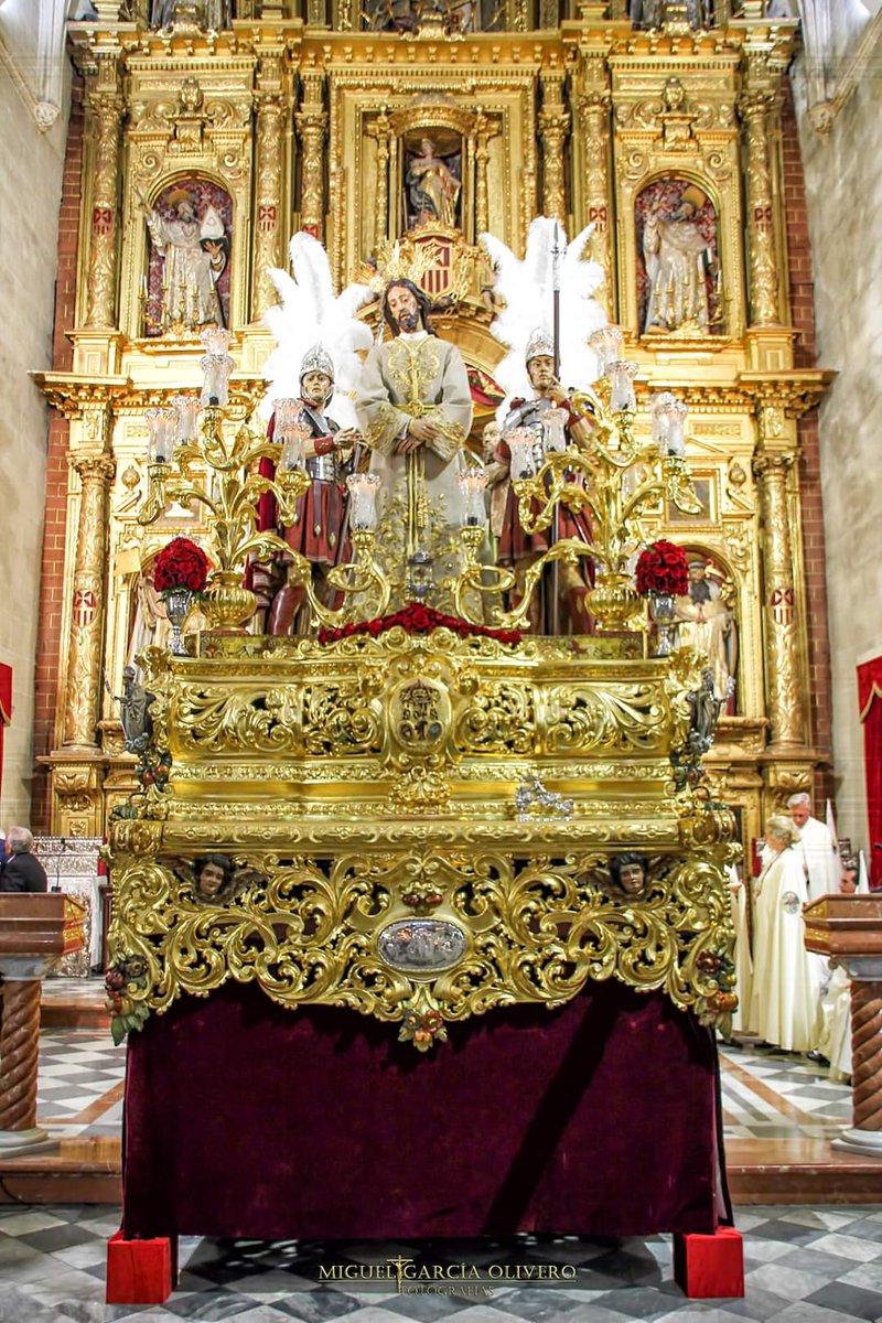 𝐂𝐎𝐌𝐔𝐍𝐈𝐂𝐀𝐃𝐎 𝐎𝐅𝐈𝐂𝐈𝐀𝐋 | Nos complace anunciar que el próximo Domingo de Ramos acompañaremos a Ntro. Señor Jesús del Consuelo de la <a href="/Transporte_ofic/">Hermandad del Transporte.</a> desde la desde la Santa Iglesia Catedral hasta la recogida de la Cofradía.

#PorSiemprePresentación