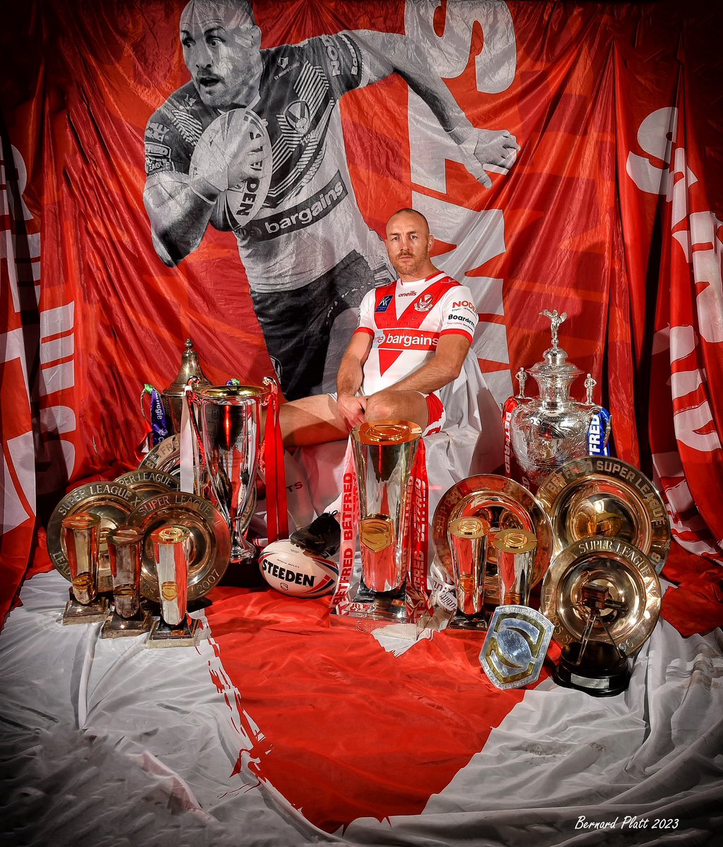 Had the pleasure of taking this photo of one of the best rugby league players of all time, and someone I’ve photographed from his amateur days and all the way through his professional career, have a wonderful retirement Robes @Saints1890 @SuperLeague @TheRFL