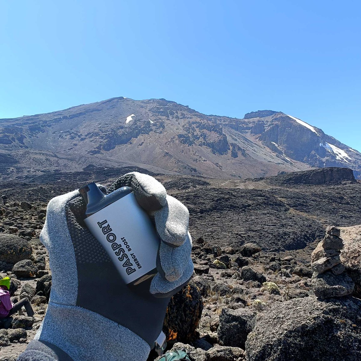 ivapepassport's tweet photo. We're tackling Mount Kilimanjaro... ⛰️

Standing at 5,895 meters amsl, it's the highest peak in Africa ...

Let the flavor take you places!

#ivapepassport
#energyboost #cappuccino
#machameroute #kilimanjaro  ⛰️
#roofofafrica #uhuru #uhurupeak
#tanzania #africa 🇹🇿🇹🇿
#vapers #vape https://t.co/eIQ5N5ecVV