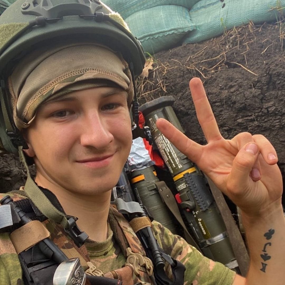 Lubomyr Melnychuk returned to Ukraine from his safe life in Germany to defend his country. He died in combat some days ago. This while the sons of politicians &amp; businessmen pay bribes to escape from Ukraine.
He was just 21 years old...
Hero 🇺🇦
#lviv