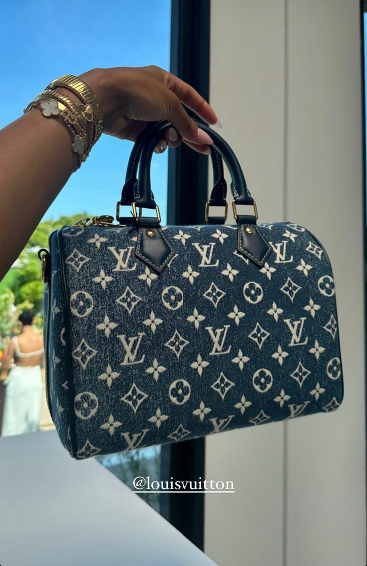 Outfit_Luxy's tweet image. Louis Vuitton bag