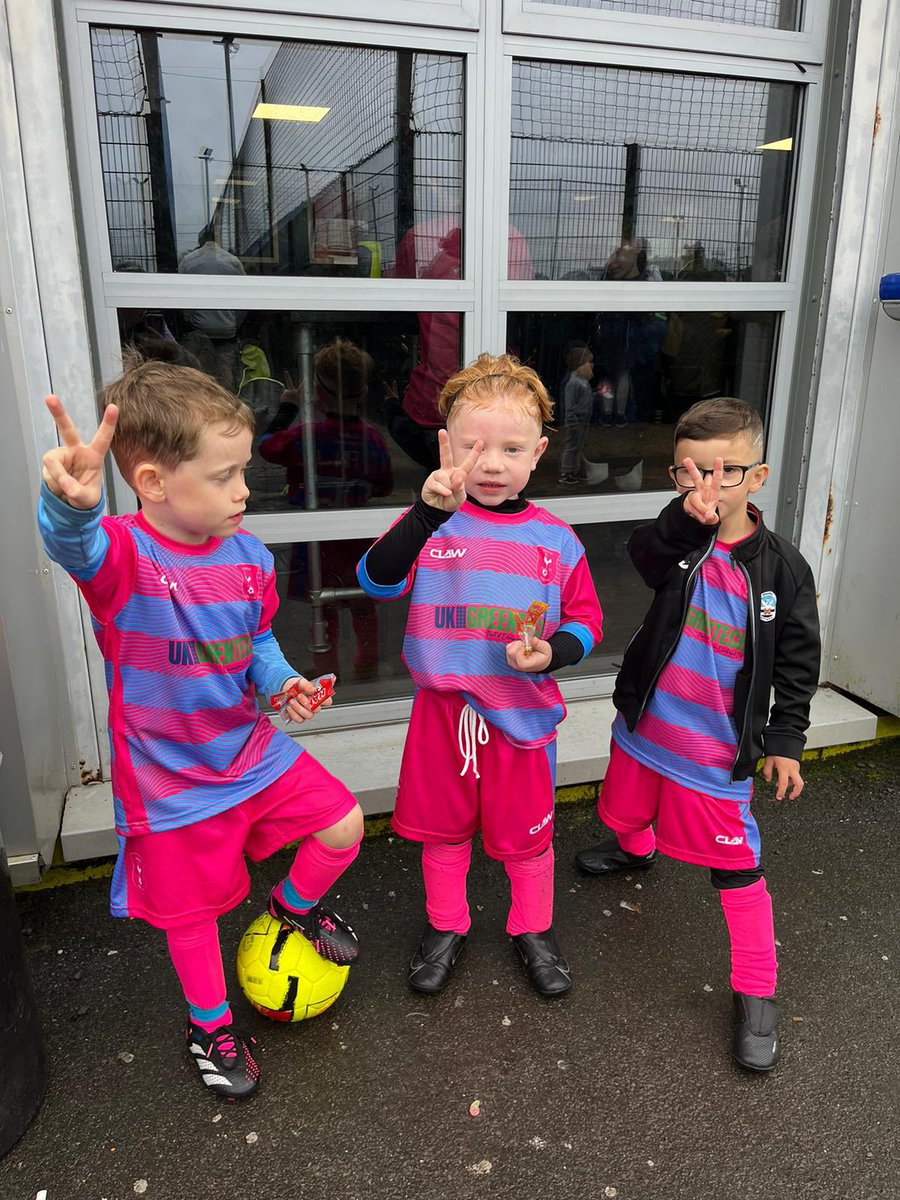We are looking for players aged 4 and 5 to join our expanding junior section.

Games will be weekly on a Sunday morning.

If you have a little one who is eager to start playing, bring them along to training at Pure Football every Thursday 18:00 - 19:00.

#Oneclub 🩵