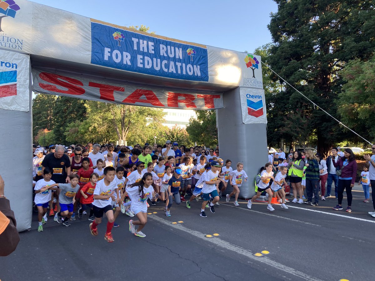 malloy_john's tweet photo. The @SRVEForg Run For Education is today.  So many members of our community coming out to support our students!!! @SRVUSD1 https://t.co/ewKcHjI9Yw