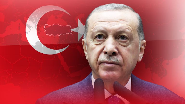 BREAKING:

Erdogan called for the creation of a state of Palestine within the 1967 borders

 The Turkish president took a pro-Palestinian position in the conflict and proposed dividing the disputed territory within the borders before the Six-Day War , when east Jerusalem (the old
