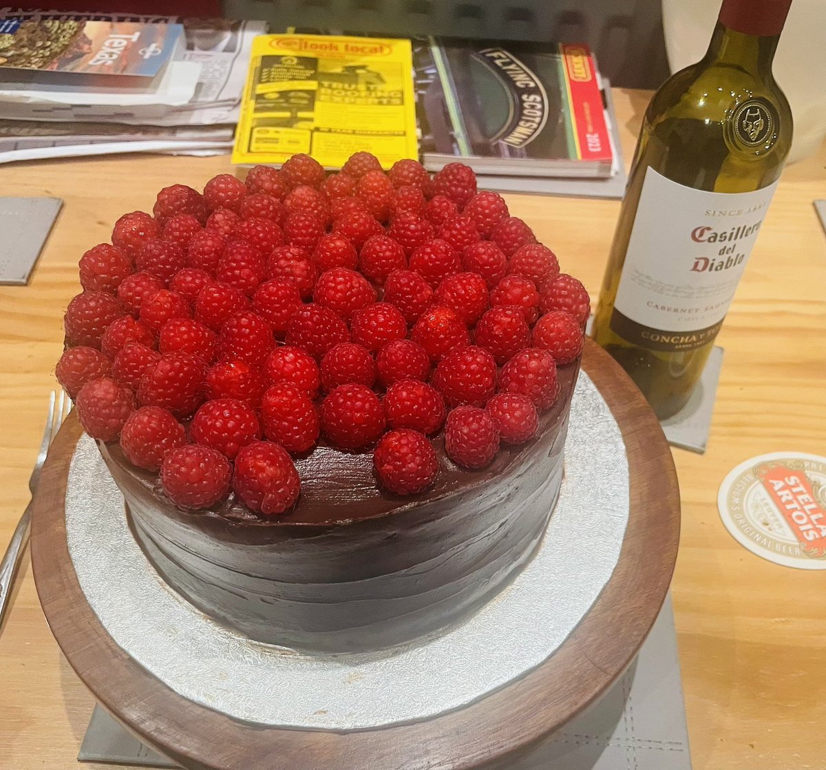 It’s that time again - Bake Off Technical Week 1: Chocolate Fudge Cake

Picture includes wine consumed whilst waiting for that bloody ganache to set!

Tasted great though. Eventually. 😴 

#GBBO #BakeOffBakeAlong