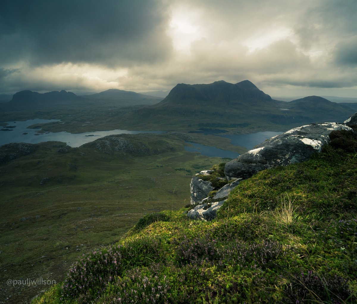pauljwillson's tweet photo. Views of the icons from Stac Pollaidh
#Suilven #Canisp #CùlMòr #StacPollaidh #scotland https://t.co/4i7lQFlgrh
