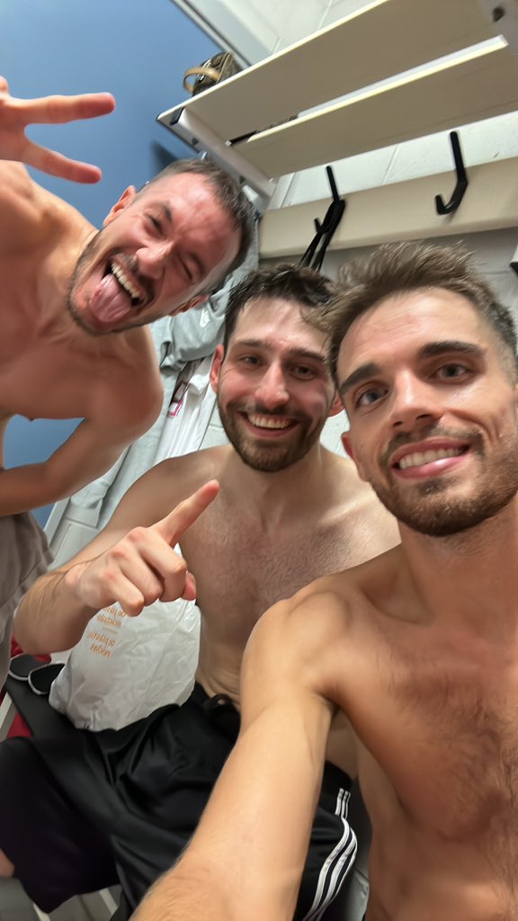 guillemruizz19's tweet image. Os queremos❤️🤍