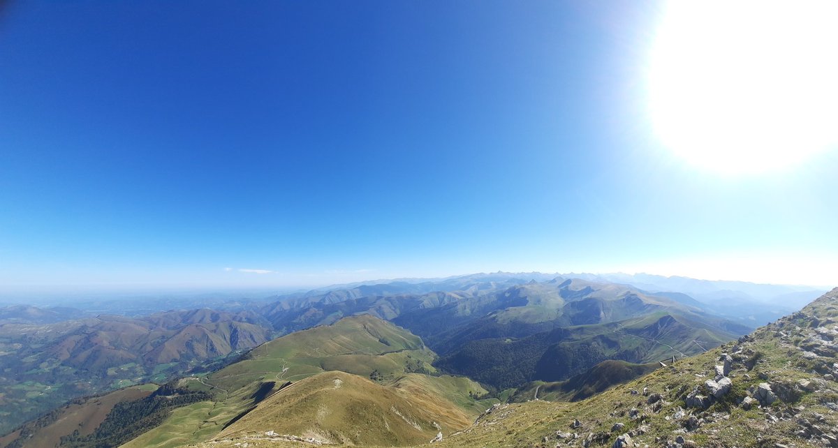 IGalech's tweet photo. Vistas desde el Pico de Ori (2017m) en la mañana del 08-10-2023. https://t.co/UHAfDjbYfV