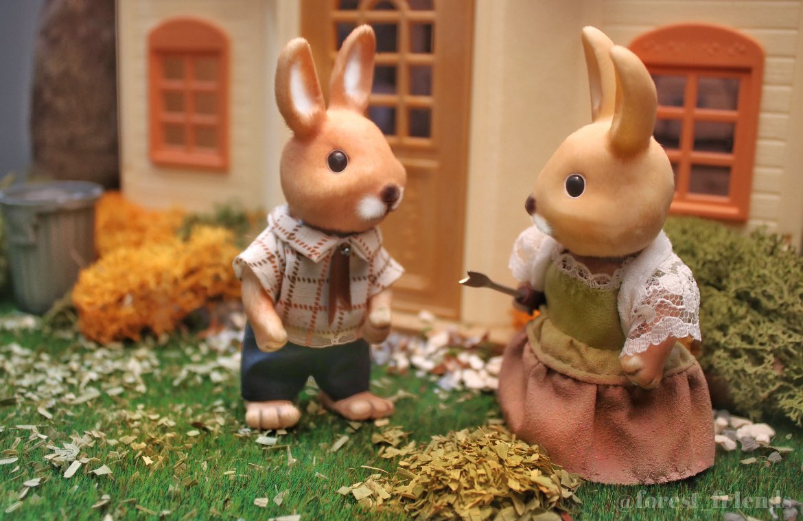 forest_fr1ends's tweet photo. - i just love autumn. the nights drawing in, pumpkin spice lattes. we can even start the countdown to chri—
- FINISH THAT F**KING SENTENCE STUART, I DARE YOU… https://t.co/BPGeJEBMAb