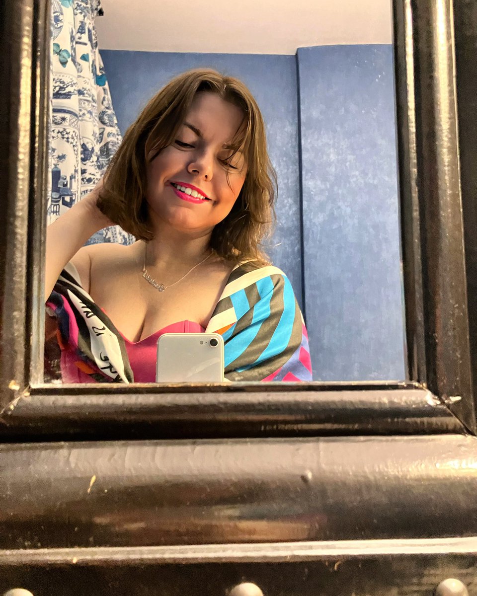 diana_m_pinter's tweet image. Self portrait,2023, Paris 🖼️