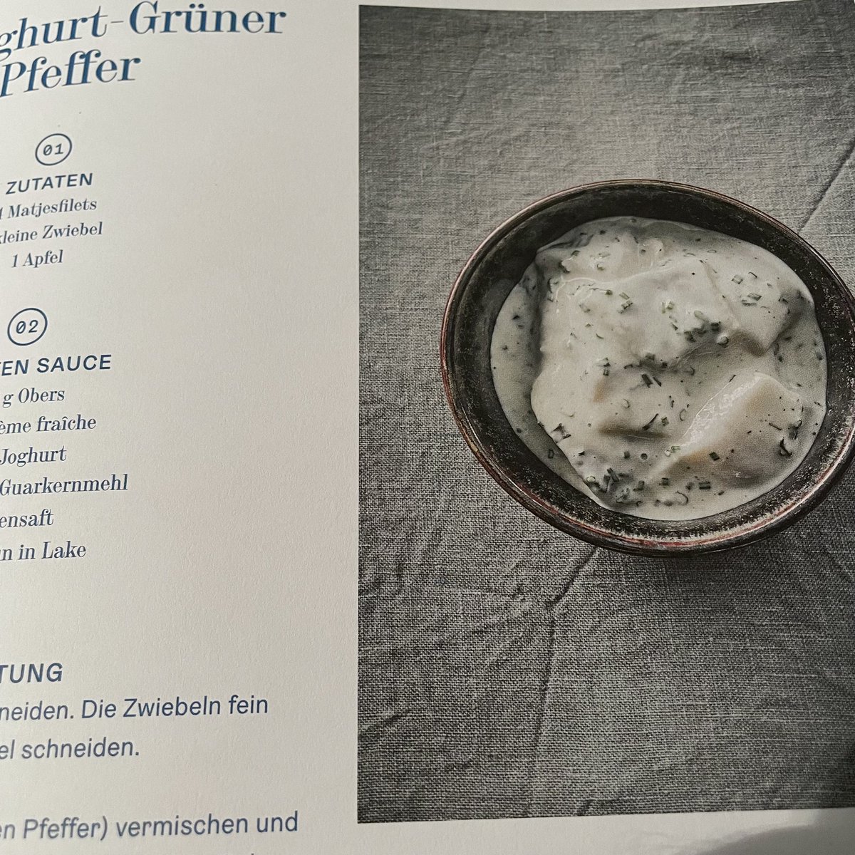 chritam's tweet photo. Morgen Abend (der Salat sollte zumindest 4 Stunden ziehen) gibts dann Saibling-Matjes mit Joghurt/Crème Fraîche/Obers/Apfel/Zwiebel/grüner Pfeffer-Sauce zur finalen Beurteilung. #saibling #matjes 3/3 https://t.co/xtOLbtBz5e