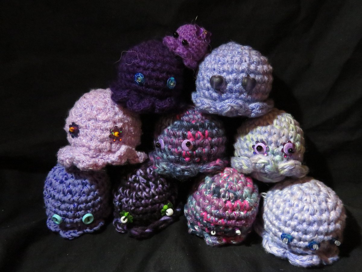 sukkoria's tweet photo. @WanadevStudio très bon #octopusday à Poulpi alors 🐙🎉🐙 https://t.co/kcegl8jMxM