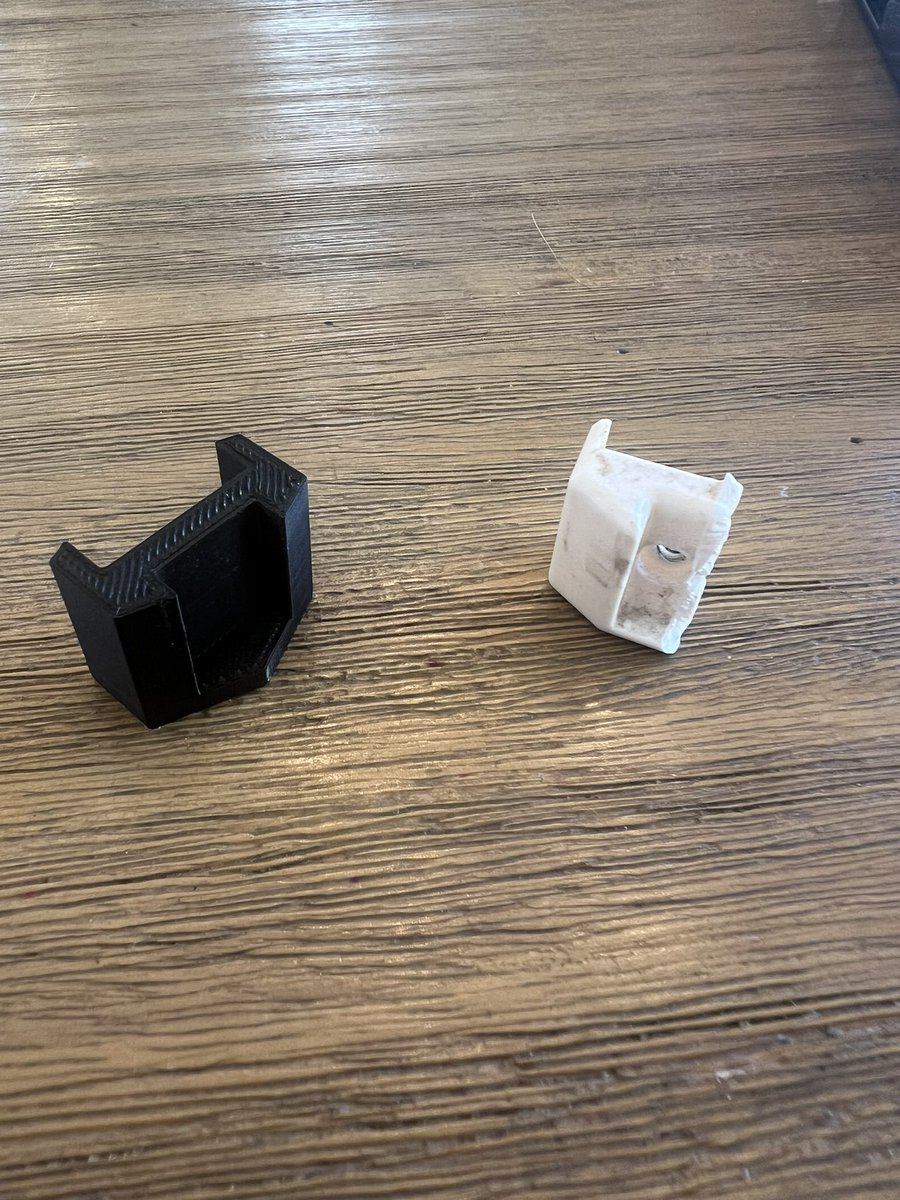 KyleJwilke's tweet image. I am still very new to CAD design. I’m so proud that I was able to recreate this latch that broke on our baby gate. Now to print it in white. #Practicalprinting #3Dprinting