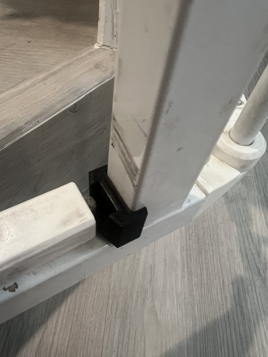 KyleJwilke's tweet image. I am still very new to CAD design. I’m so proud that I was able to recreate this latch that broke on our baby gate. Now to print it in white. #Practicalprinting #3Dprinting