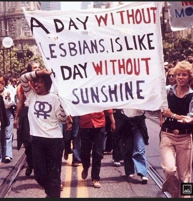 happy international lesbian day 💕💜