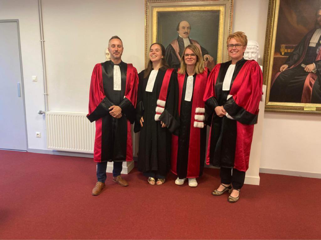 Dahyot-Fizelier Claire (@clairedahyot) on Twitter photo Très fière de vous les « frangines »! C’était top de vous avoir accompagné dans cette aventure 👩🎓🤓. Bravo à vous deux 👏👏🥳.
@BrownieSau <a href="/AjarPoitiers/">AJAR Poitiers</a> <a href="/d_frasca/">DF</a> <a href="/BoissonMatthieu/">Matthieu Boisson</a> <a href="/KerforneT/">Kerforne Thomas</a> Très fière de vous les « frangines »! C’était top de vous avoir accompagné dans cette aventure 👩🎓🤓. Bravo à vous deux 👏👏🥳.
@BrownieSau <a href="/AjarPoitiers/">AJAR Poitiers</a> <a href="/d_frasca/">DF</a> <a href="/BoissonMatthieu/">Matthieu Boisson</a> <a href="/KerforneT/">Kerforne Thomas</a>