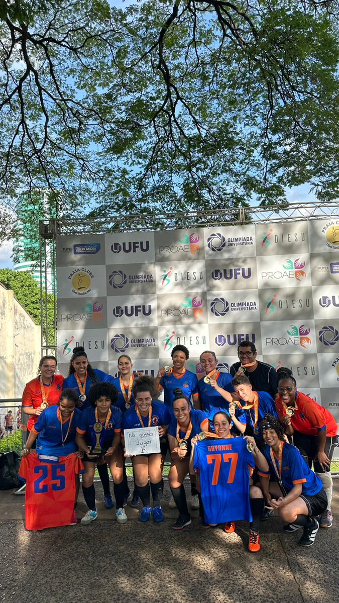 arq_ufu's tweet photo. @odontoufu @ExatasUfu @humanasufu @aaaeufu @fisioufu @AAAMonetaria @aaaeducaufu @mocaufu @AAgrariasufu FUTSAL FEMININO

🥇 @aaaeducaufu

Educa 1 x 0 Engenharia https://t.co/0cqScvihSg