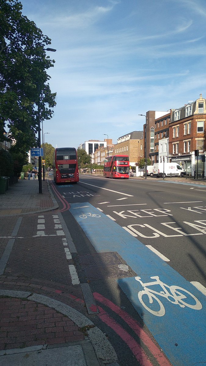 nanakumi1976's tweet image. #Londres #Londrabi #lond