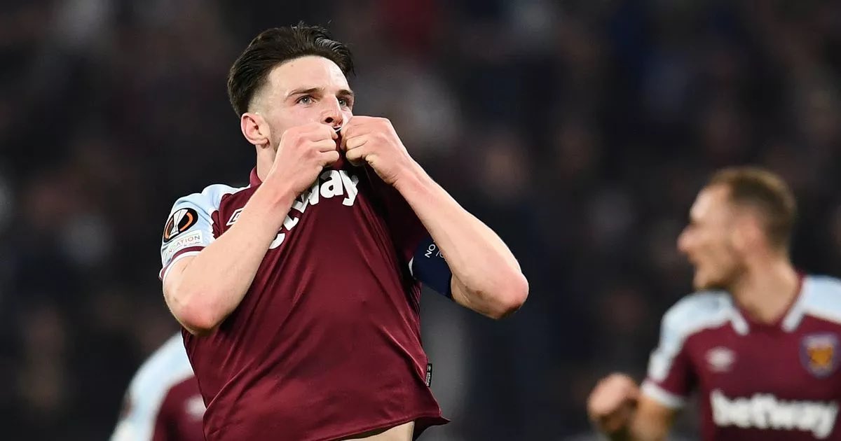 westhamtransfer's tweet image. When you kiss the badge and mean it. #Bowen2030