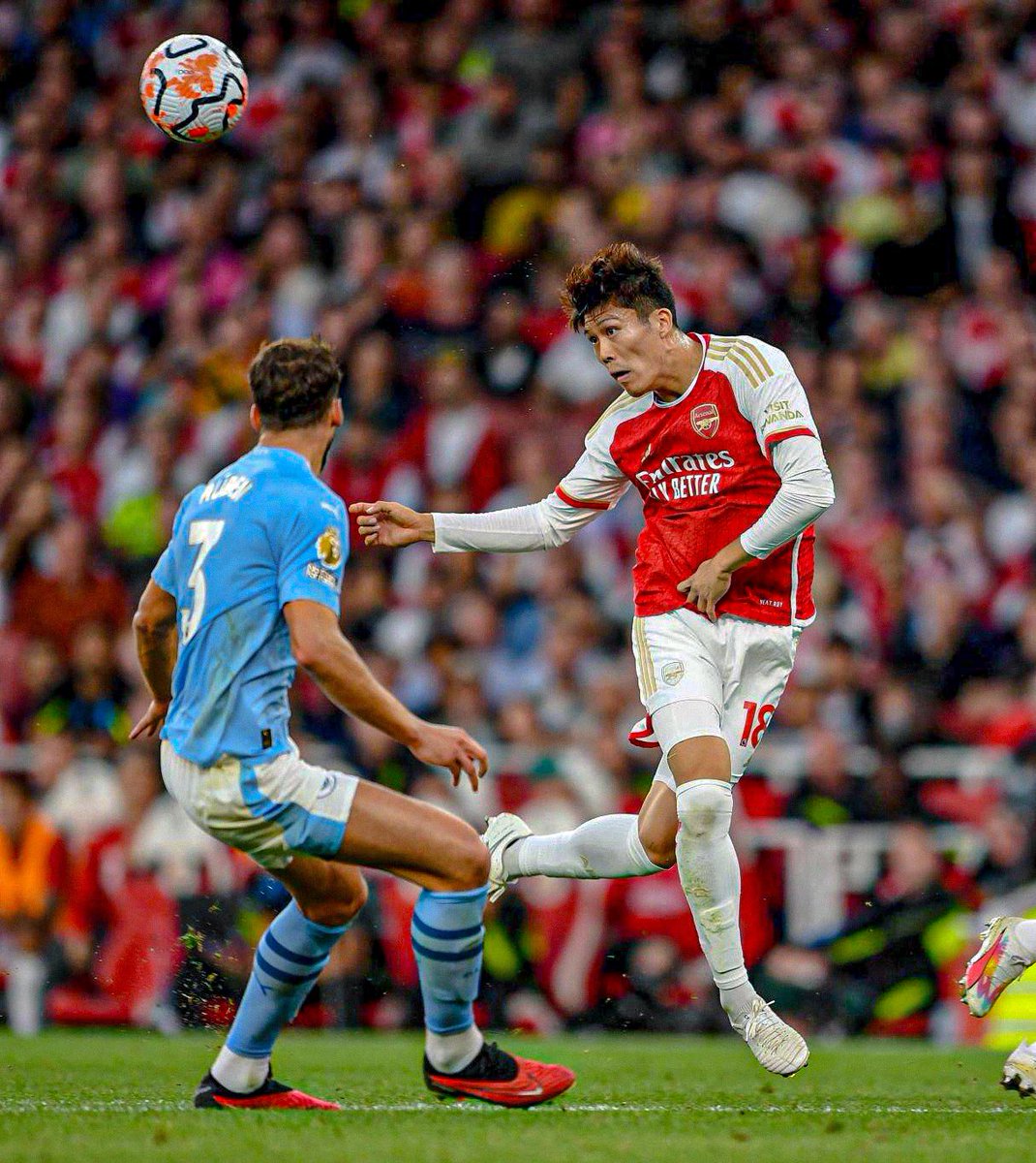 now_arsenaI's tweet image. 🚨Mikel Arteta said in his post-match press conference that he brought Takehiro Tomiyasu on to counter Pep’s sub of Jeremy Doku.

However when Pep Guardiola moved Doku to the left-wing, Arteta moved Tomiyasu further forward.

Tomiyasu won the knock down to Kai Havertz before the…