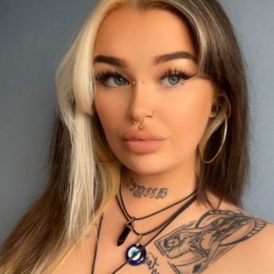 Cxrlz_'s tweet photo. #NewProfilePic https://t.co/Ye5LV1JK3o