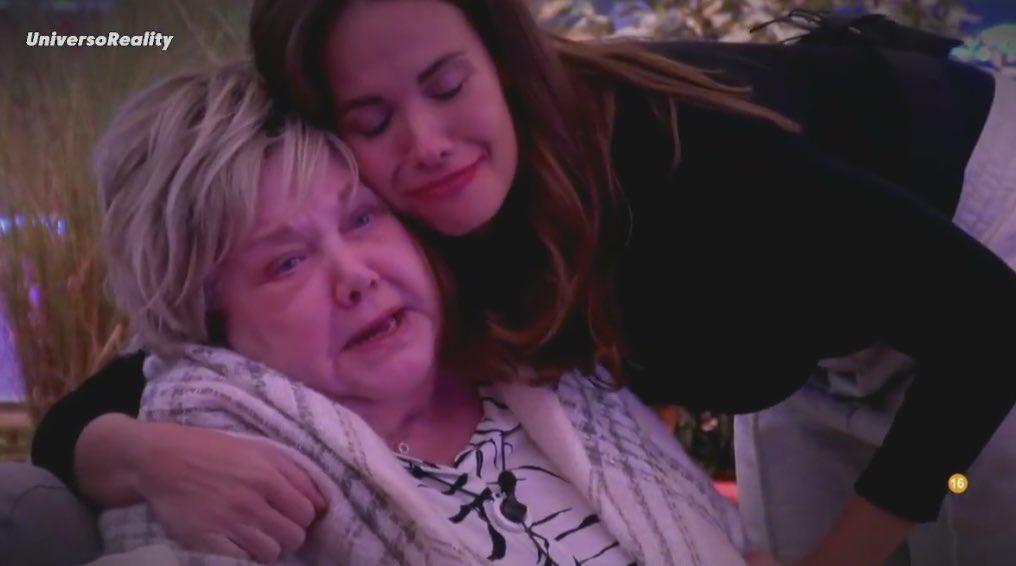 soniab106's tweet image. Mi niña consolando a la Abu🥺🥰🥰
#GHVIP80