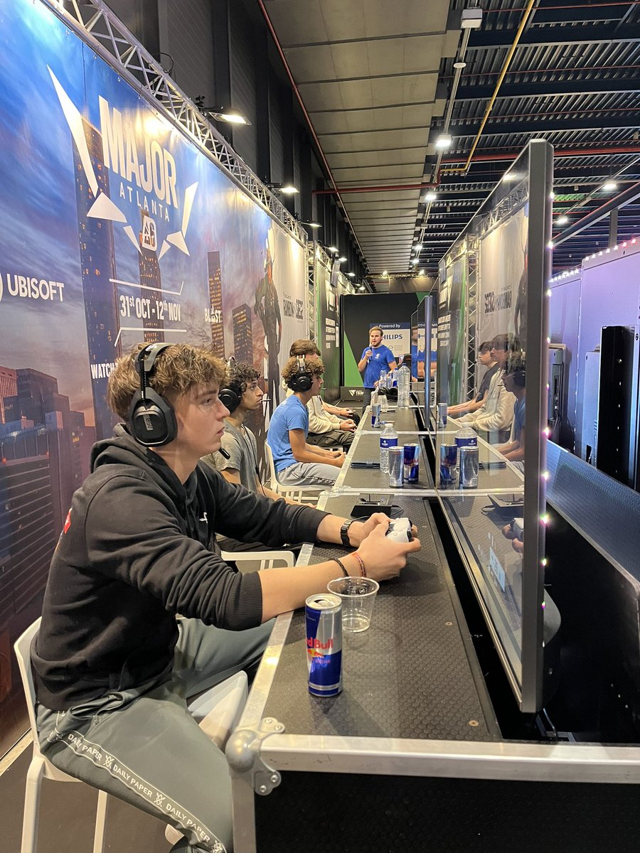 R6CON's tweet image. And it’s a wrap! Thank you @GameForceNL, you were amazing! 

Huge congrats to LO€K3D.UP for winning the finals of the #BeneluxBrawl against @WelzyEsports! 

See you next time 👋