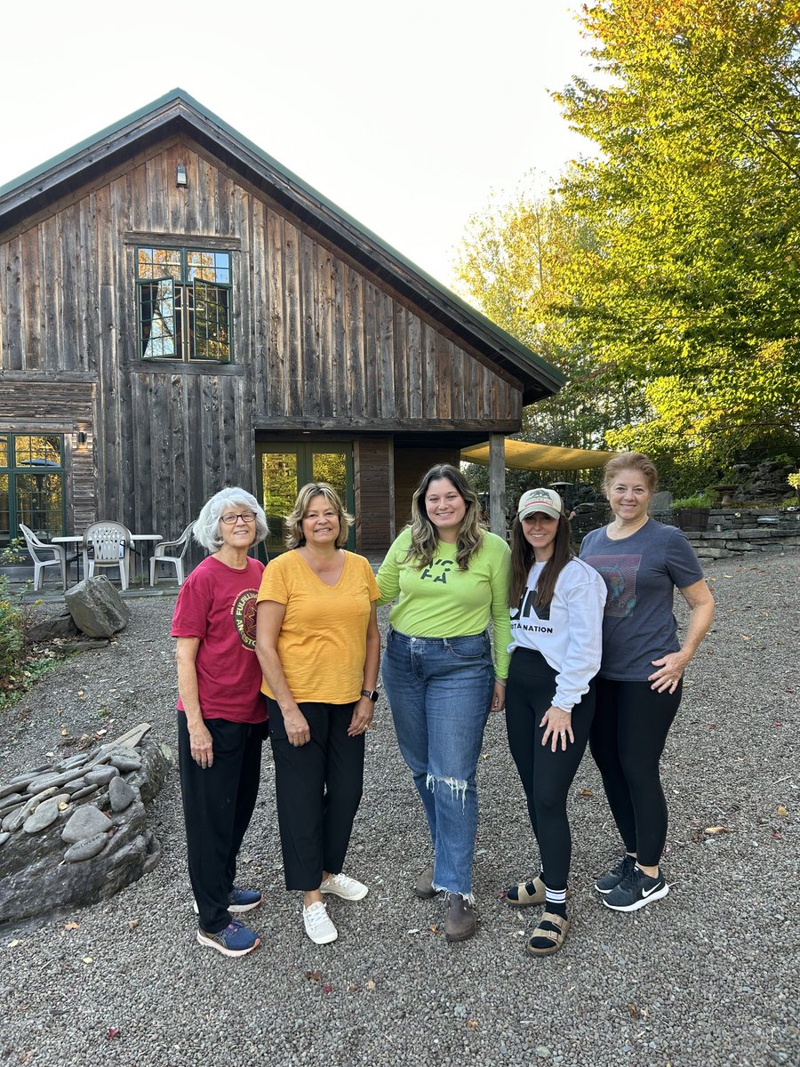 WriterAPage's tweet image. Still soaking up all good things that happened ⁦@HighlightsFound⁩’s Native Retreat! 💕📚🍁☀️Amazing- an entire bookshelf dedicated to Native Creatives! Thx to Traci Sorell, ⁦@ltldrum⁩, &amp;amp; all who helped! #amwriting #nativeauthors #deliciousfood