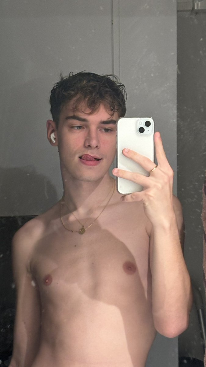 hugogms_'s tweet photo. #LgbtqiaBeYourself 😚 https://t.co/QTTxuS3g1u