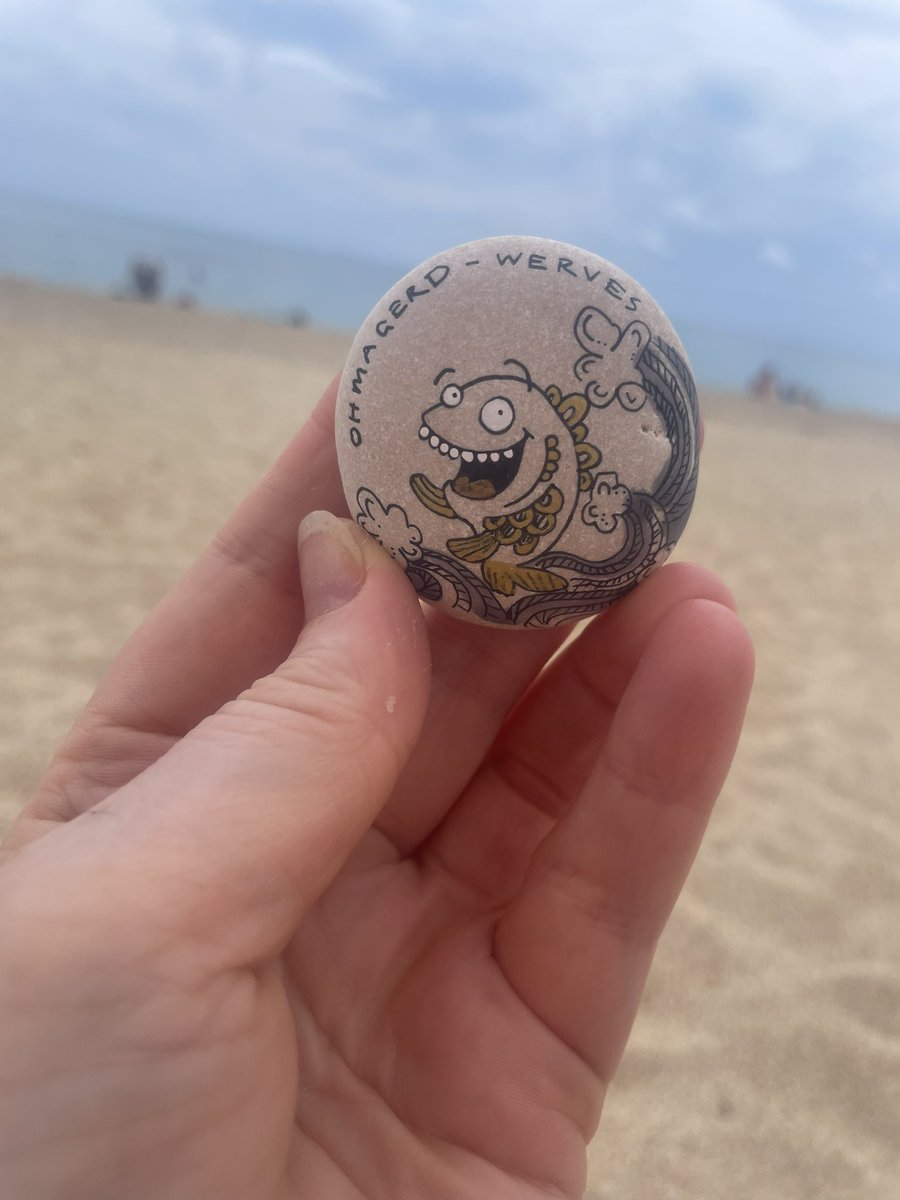 gingertotty's tweet photo. Ermagerd, Werves hand drawn derp fish pebble art is for sale 🦑16.50 inc Uk postage

Comment WERVES to purchase :D

#mhhsbd #fish #ermagerd https://t.co/DptK7JmHw6