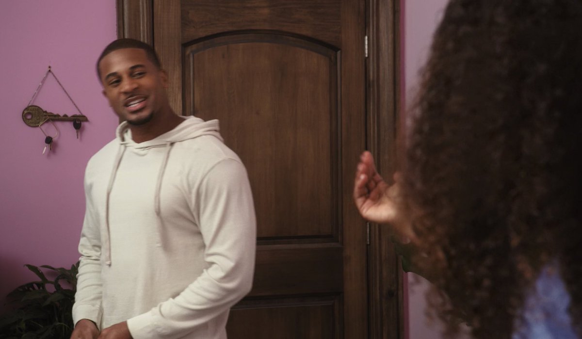 FrostHerFlakess's tweet image. S1E20 After Zac seen Aaron ass leave Karen apt for the 3rd damn time. Zac ass called her a Bitch &amp;amp; Hoe &amp;amp; threw them Damn keys at her head 😩🤣😂
It’s NOT funny but it is 🤷🏽‍♀️ #DJM 🥴#SistasOnBET